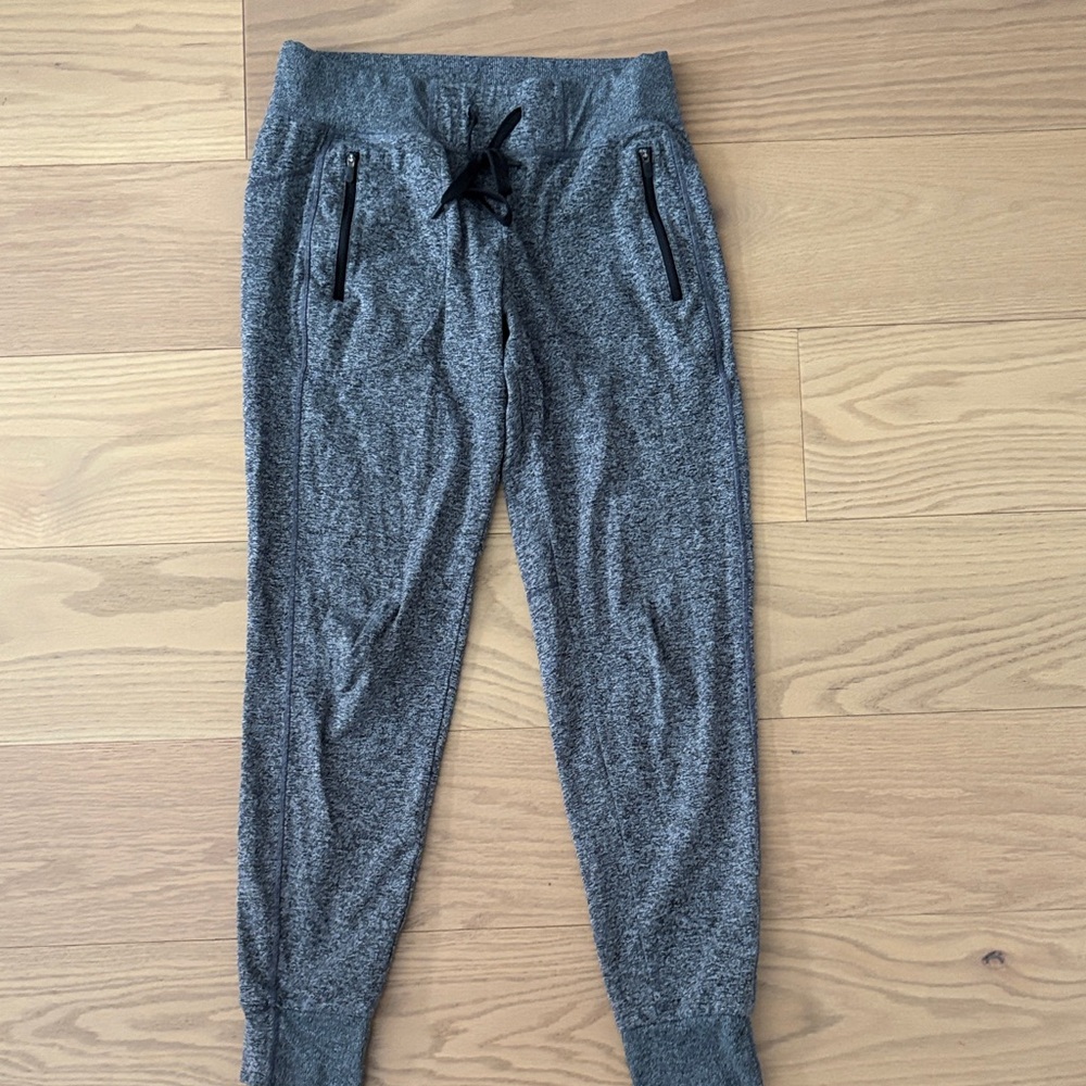 Zella Heather Gray Women's Jogger Pants